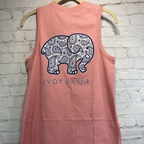 NWOT Ivory Ella Woman's Pink Sleeveless top Paisley Elephant sz XS - Picture 2 of 3